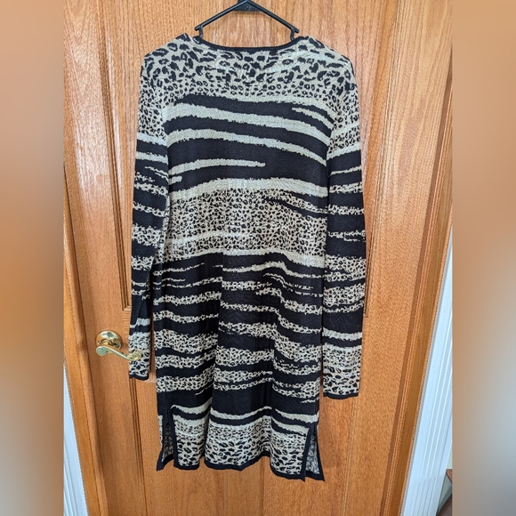 Laura Ashley Size L Black and Cream Animal Print Long Cardigan Sweater/Coat - Picture 3 of 6